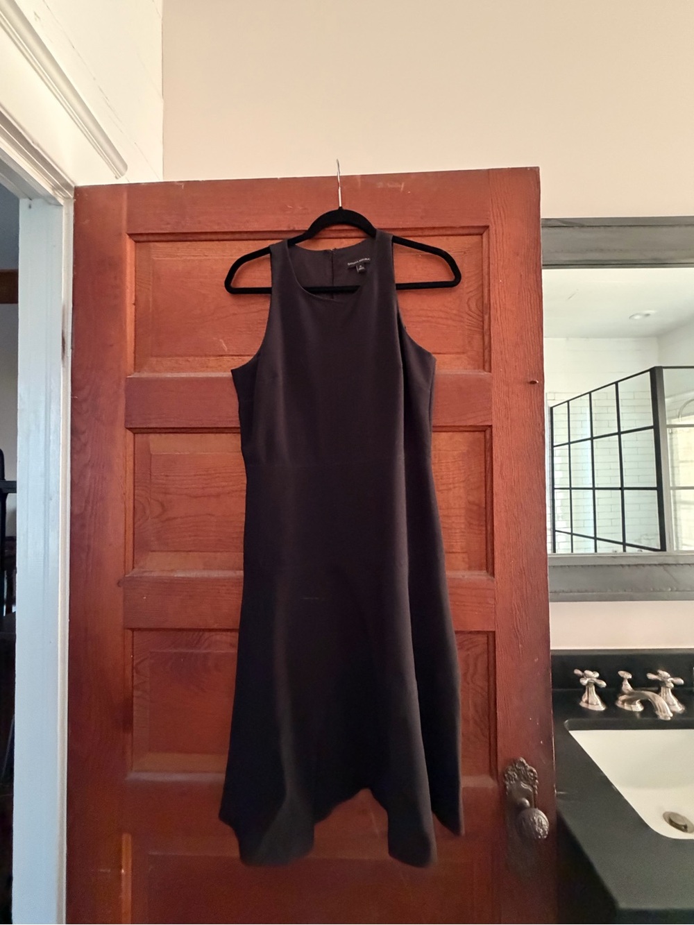 Banana Republic Black Sleeveless Midi Dress